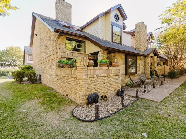 10819 Crown Colony Dr APT 40, Austin, TX 78747
