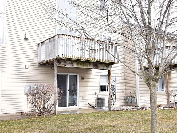 2nd image of 2984 Edgestone Dr #22