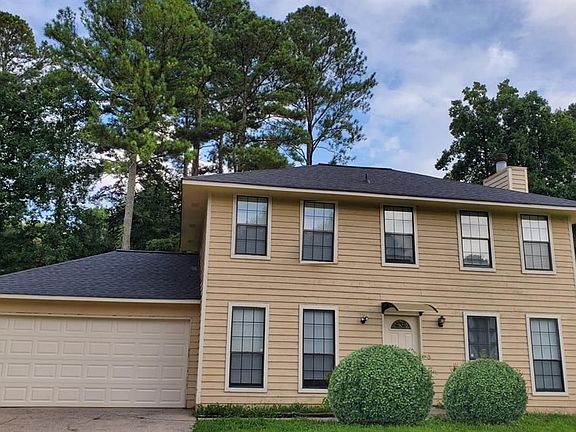 2nd image of 983 Park Forest Dr