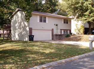 1911 Grandview Dr, Cape Girardeau, MO 63701