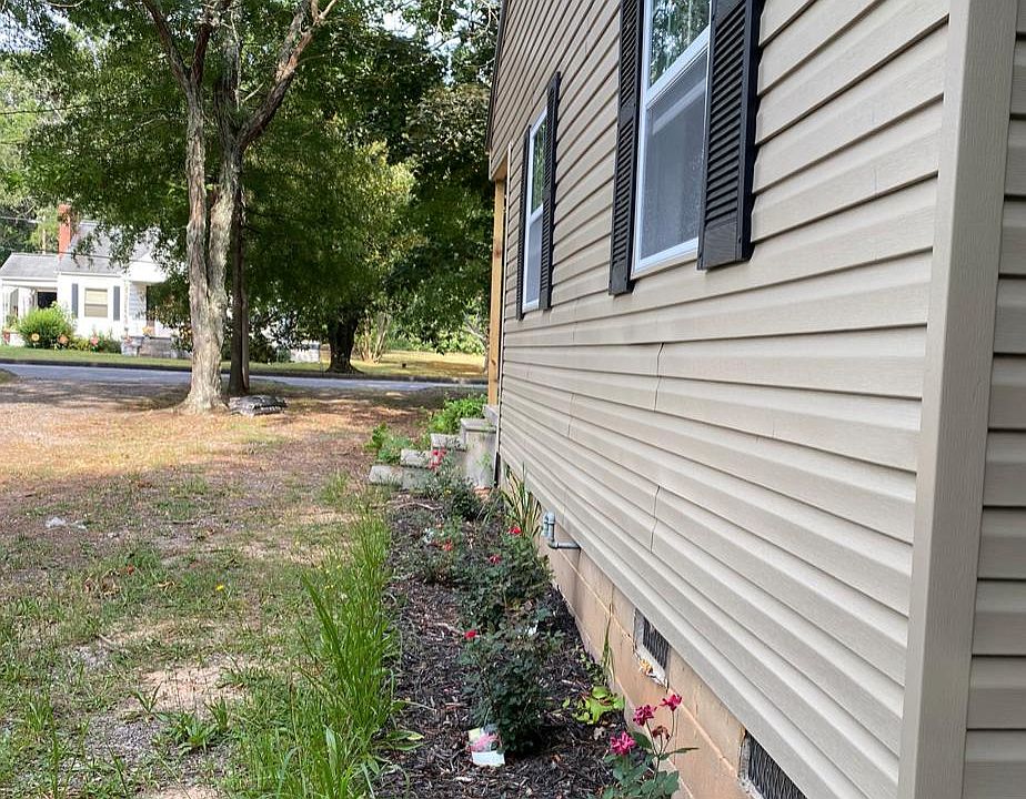 1st image of 724 N Miller Ave
