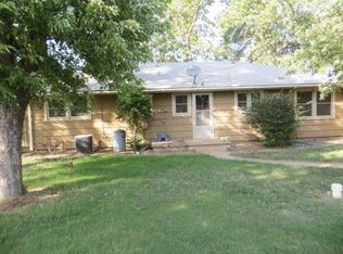 201 W McClellan Ave, Iuka, KS 67066