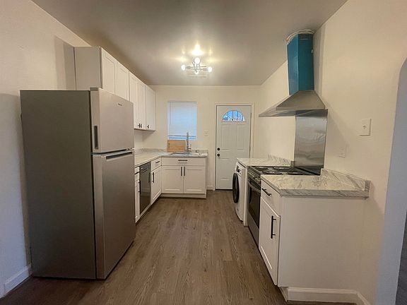 4th image of 1313 Tutwiler Ave