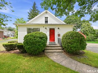18 East Main Street, Wallingford, CT 06492