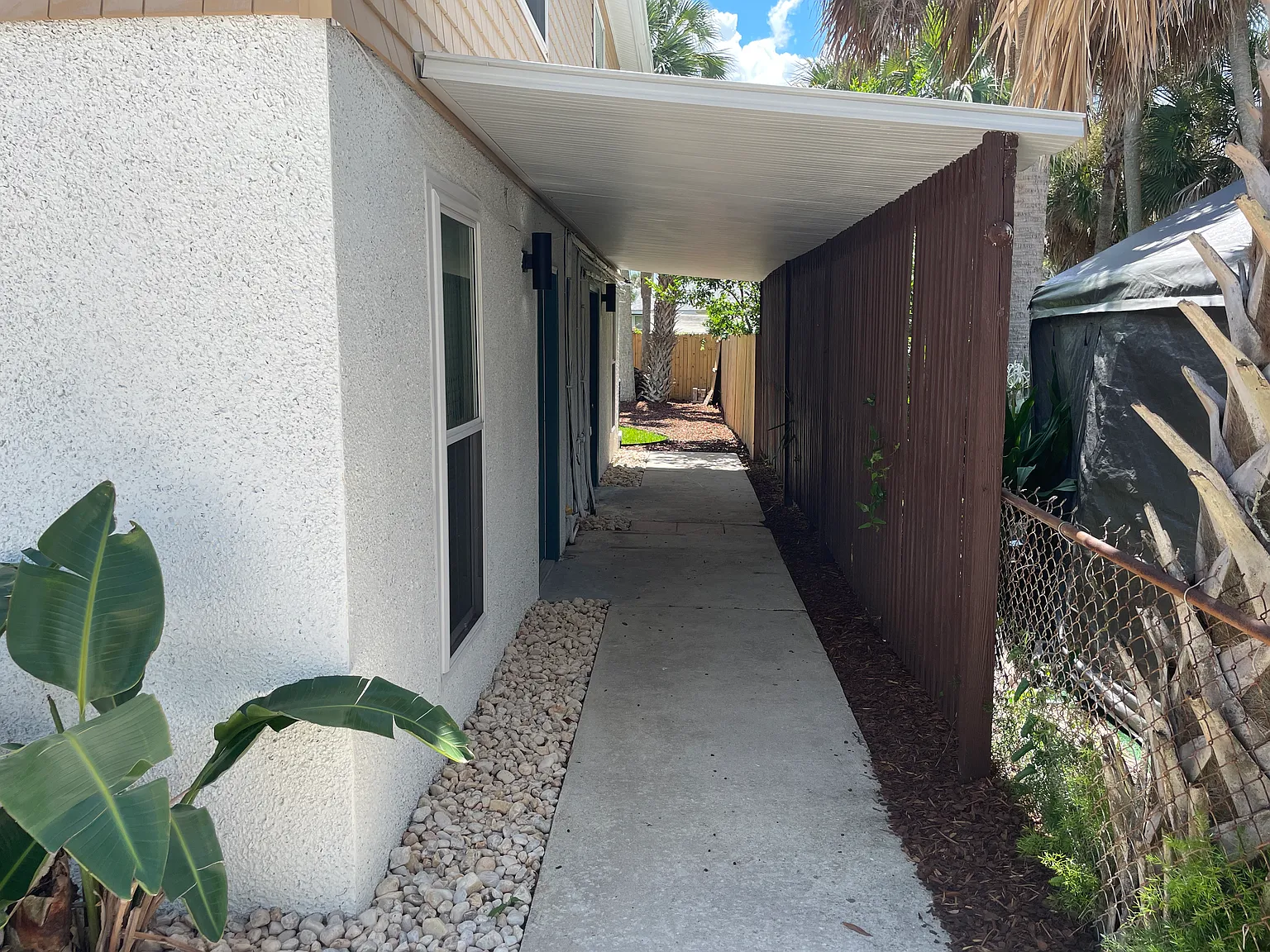 225 Hopkins St — Photo 3