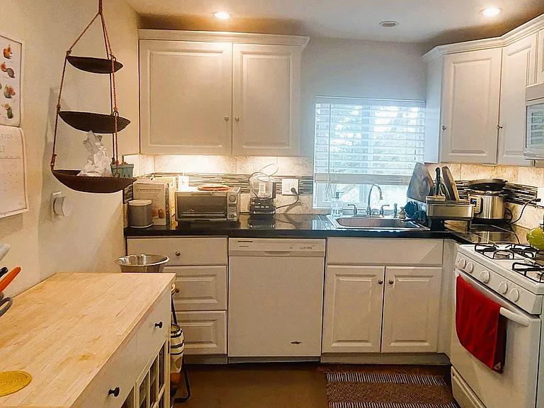 2920 Calle Vera Cruz — Photo 3