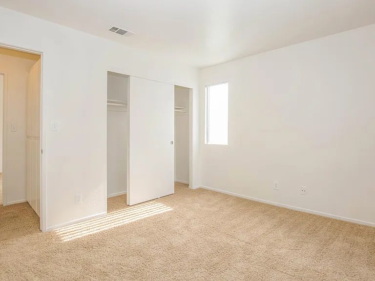 Cambridge Village Apartments — Photo 67