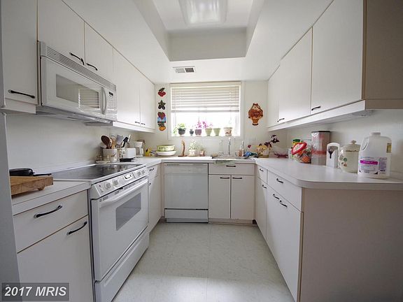 5th image of 3204 Glen Eagles Dr #109-C