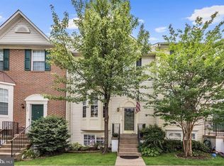 535 Kalmia Sq NE, Leesburg, VA 20176