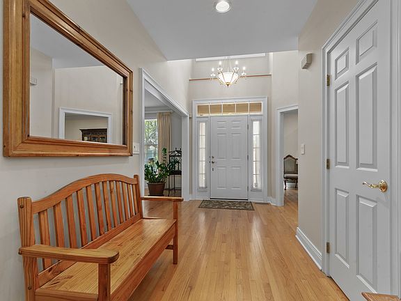 2nd image of 1741 Stanford Ct