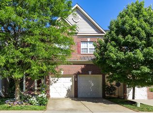 2432 Birch Cove Rd, Herndon, VA 20171