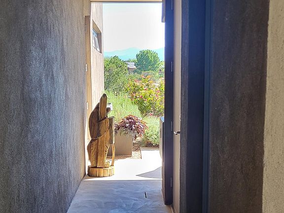 5th image of 36 Calle Ventoso W
