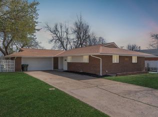 3000 N Viewpoint Dr, Midwest City, OK 73110