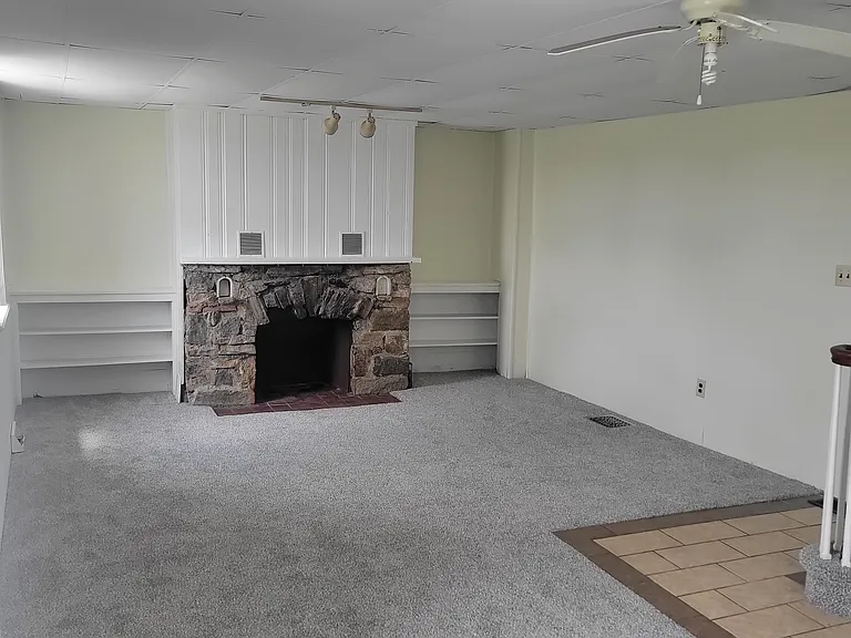 4075 W Lincoln Hwy — Photo 1
