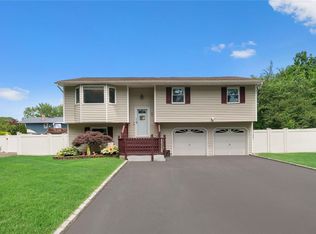 23 Smithtown Polk Blvd, Centereach, NY 11720