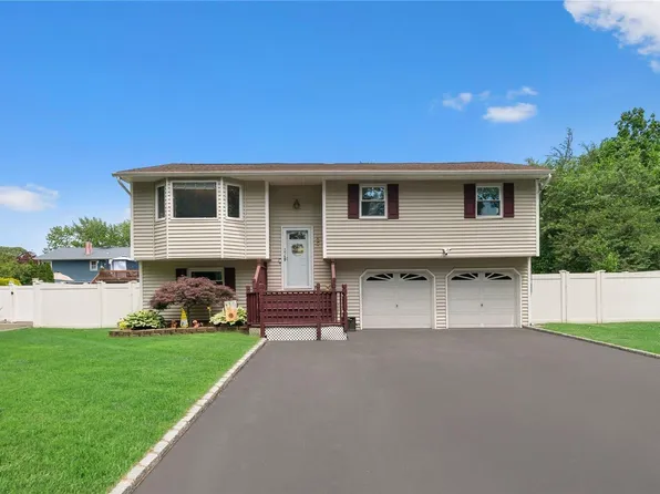 23 Smithtown Polk Boulevard, Centereach, NY 11720