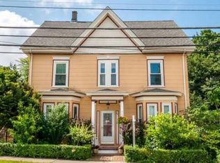 24 Richardson St, Wakefield, MA 01880