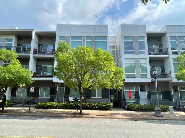MacArthur Commons
