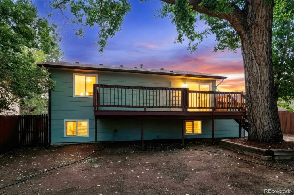 2512 Woodvalley Court