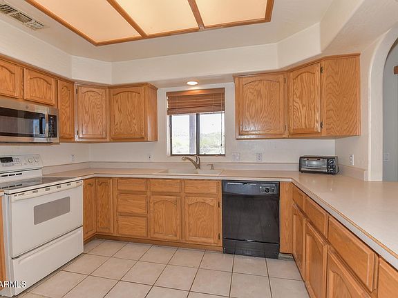 3rd image of 38418 N 31st Ave