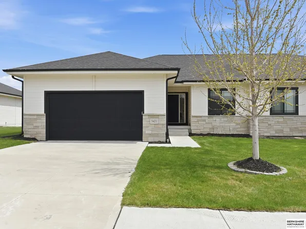5421 N 209th St, Elkhorn, NE 68022