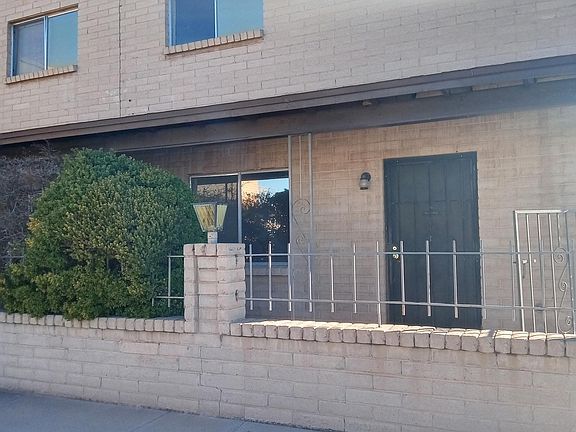 2nd image of 2909 Los Amigos Ct APT 5