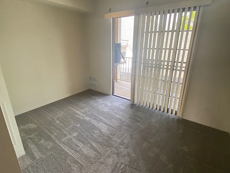 302 S Cedar St — Photo 29