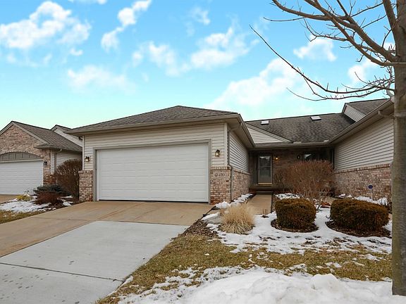 2nd image of 470 Cottonwood Ln