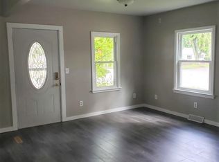 1327 S Lawe St, Appleton, WI 54915