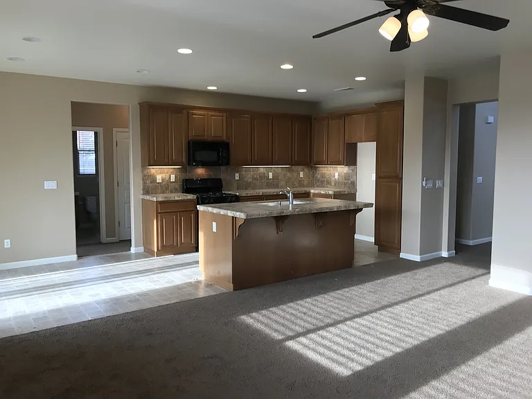 1235 Bluegrass Ct — Photo 9