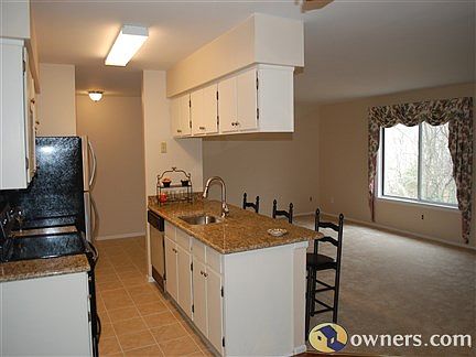  Granite Breakfast  Bar seats 3 