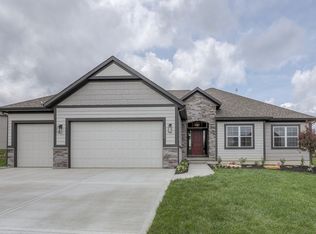 Primrose Plan, Falcon Lakes, Basehor, KS 66007