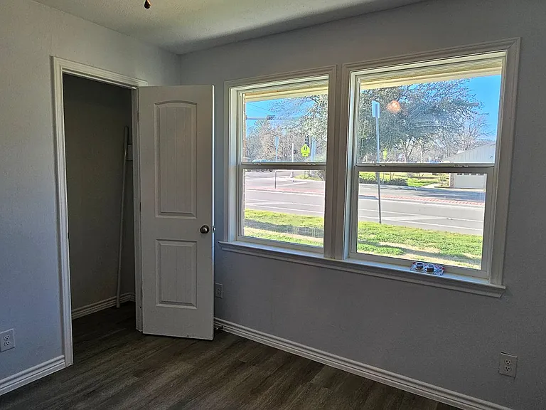 1401 E Sherman Dr — Photo 22