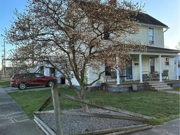 225 E 4th St, West Lafayette, OH 43845