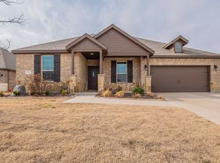 11313 Culberson Dr, Aubrey, TX 76227