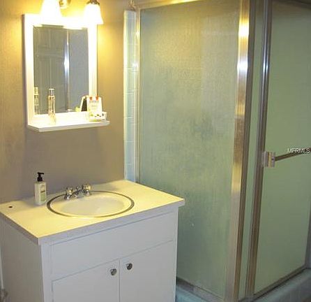 4th image of 990 Wedgewood SE #0