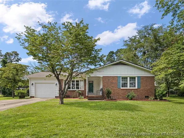 7526 Overbrook Dr, Fayetteville, NC 28303