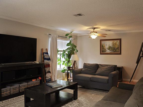 4th image of 7506 Rowland Park Dr