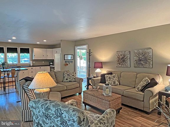 3rd image of 24535 Dogwood Ln #L-73