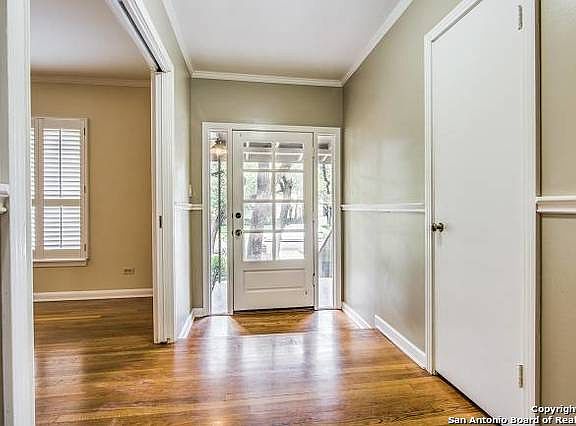 4th image of 122 Brightwood Pl