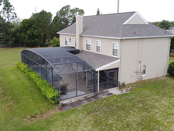 4th image of 2496 Derby Dr