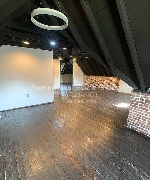 4950 Magnolia Ave #2 — Photo 15
