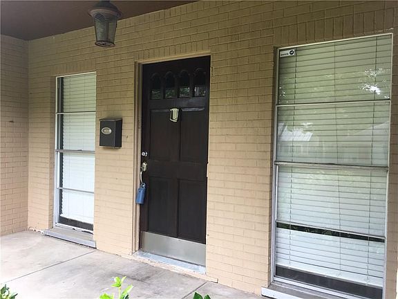 3rd image of 8715 Forest Hills Blvd