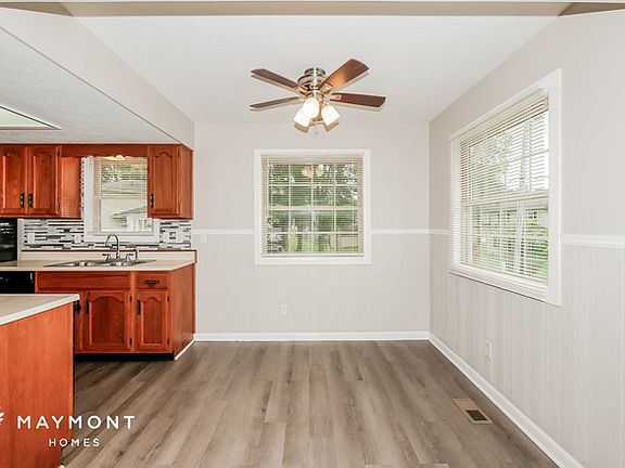 5th image of 128 Creek View Ct