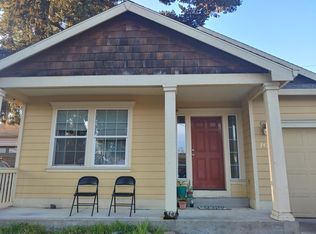 7423 SE Clatsop St, Portland, OR 97206