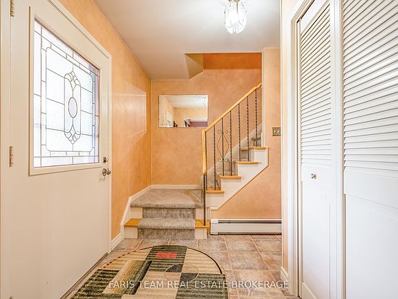 5th image of 51 Davies Cres