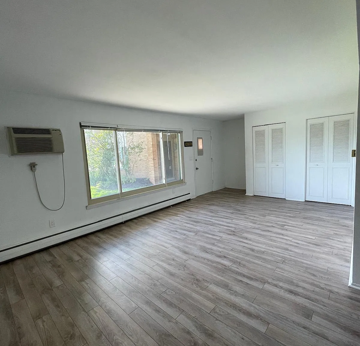 1 bed, 630 sqft, $1,350 — Photo 2