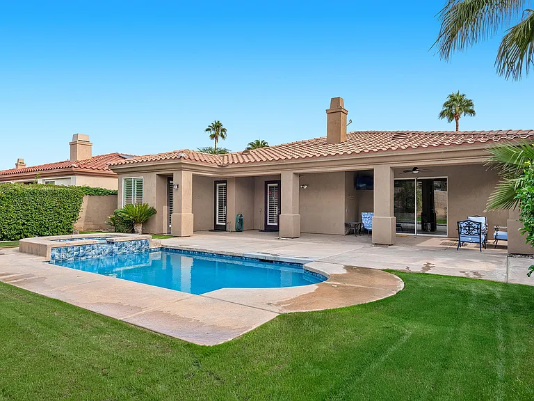 40729 Palm Ct — Photo 40