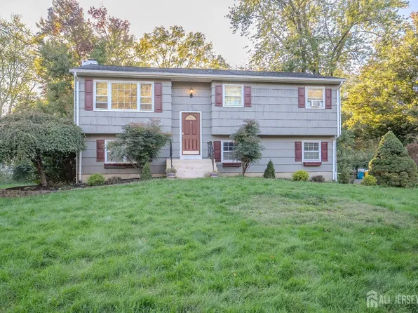 9 Oak Branch Rd, East Windsor, NJ 08512