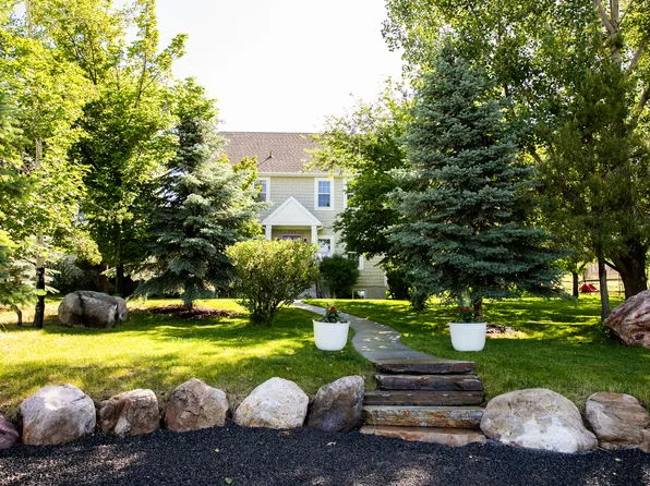 776 E Canyon Rd, Hyde Park, UT 84318
